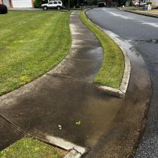 Concrete-cleaning-driveway-sidewalk-and-patio-in-Grayson-Ga 1