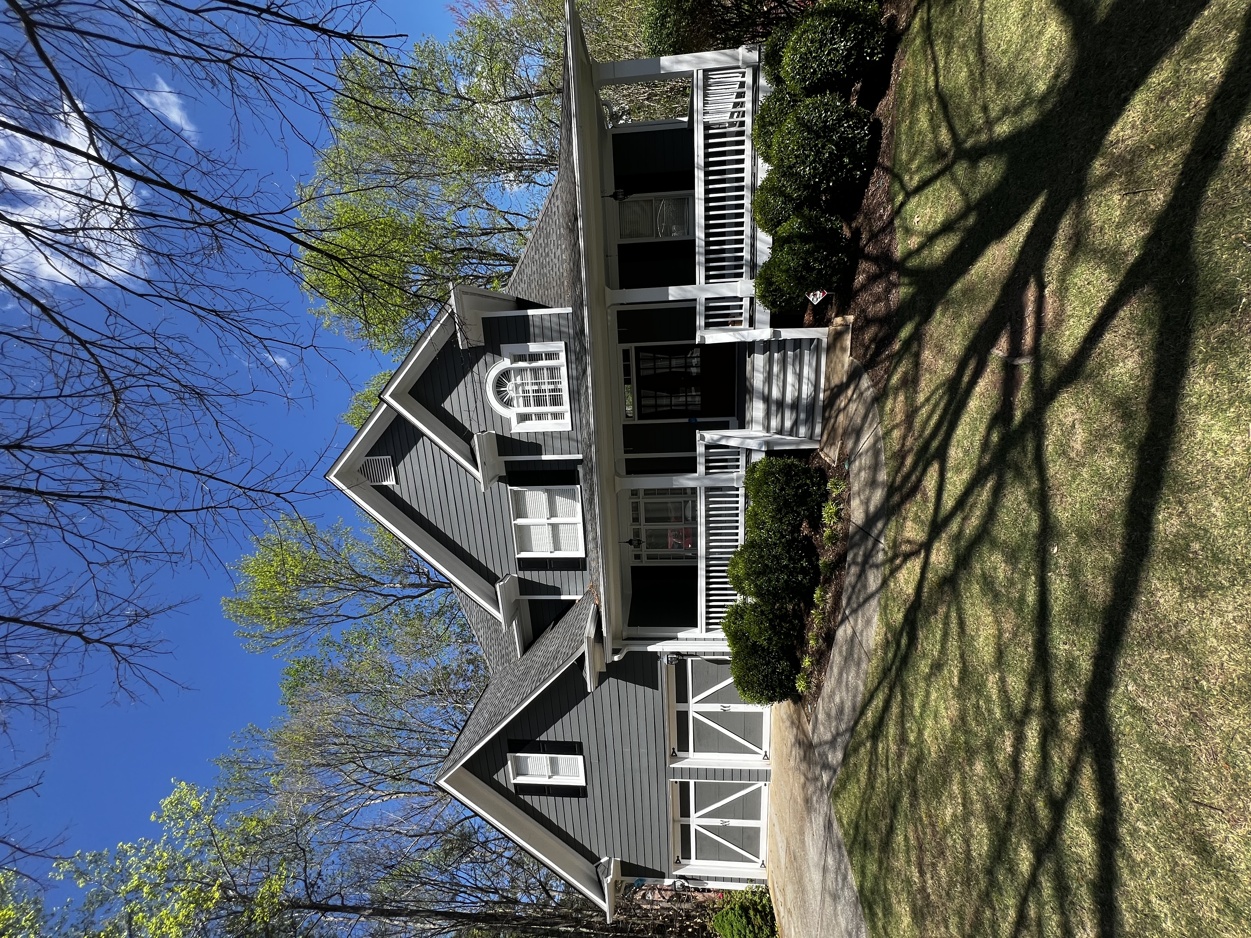 House washing for prep to put on the market in Dacula, Ga