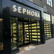 Sephora-cleaning-on-the-Avalon-in-Alpharetta-GA 3