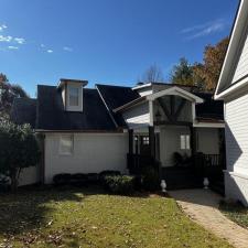 Stain-removal-on-asphalt-shingles-in-Gainesville-GA 1